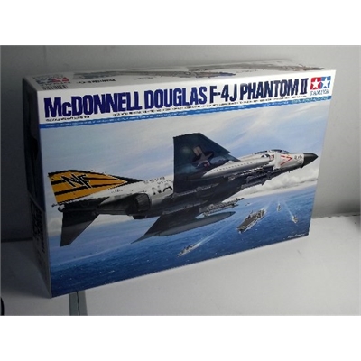 TAMIYA AEREO MC DONNEL DOUGLAS F-4J PHANTOM II 1:32 - TA60306