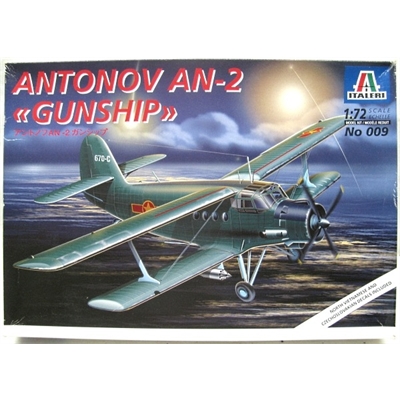 ITALERI AEREO ANTONOV AN-2 GUNSHIP 1:72 - IT009